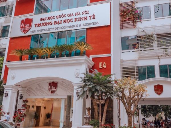 Làm Bằng Cử Nhân Kinh Tế Phôi Thật Chính Hãng 100%