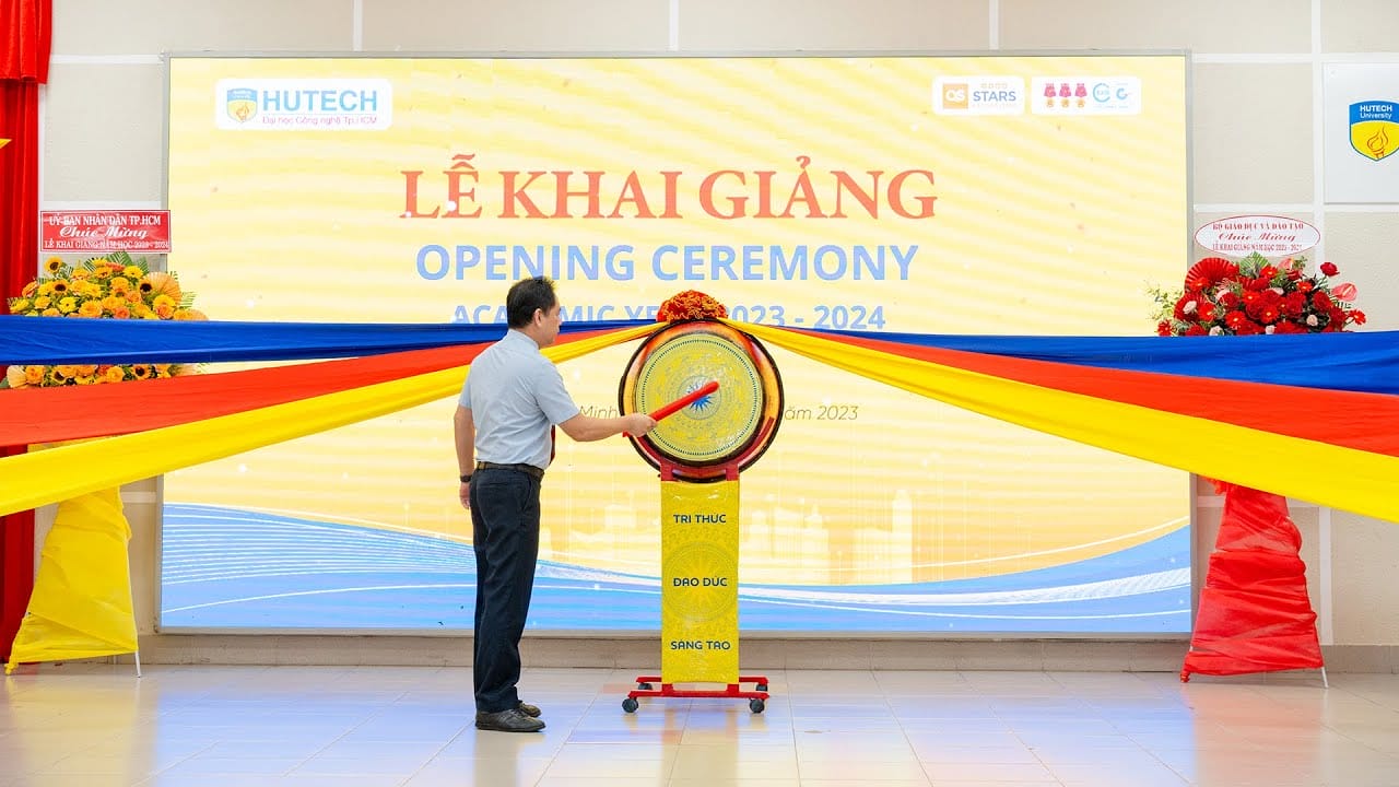Thoi Gian Hoan Thanh 1 Hoc Ky Theo Chuong Trinh Dao Tao Cua HUTECH